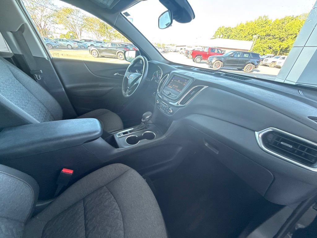 Used 2024 Chevrolet Equinox LT FWD image 32
