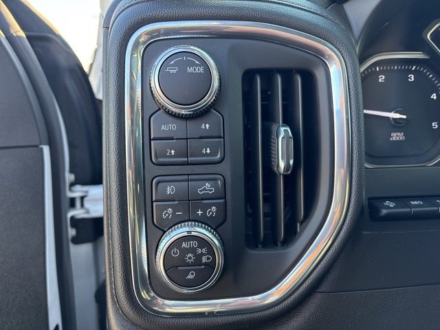 Used 2021 GMC Sierra 3500 Denali w/ Denali Ultimate Package image 30