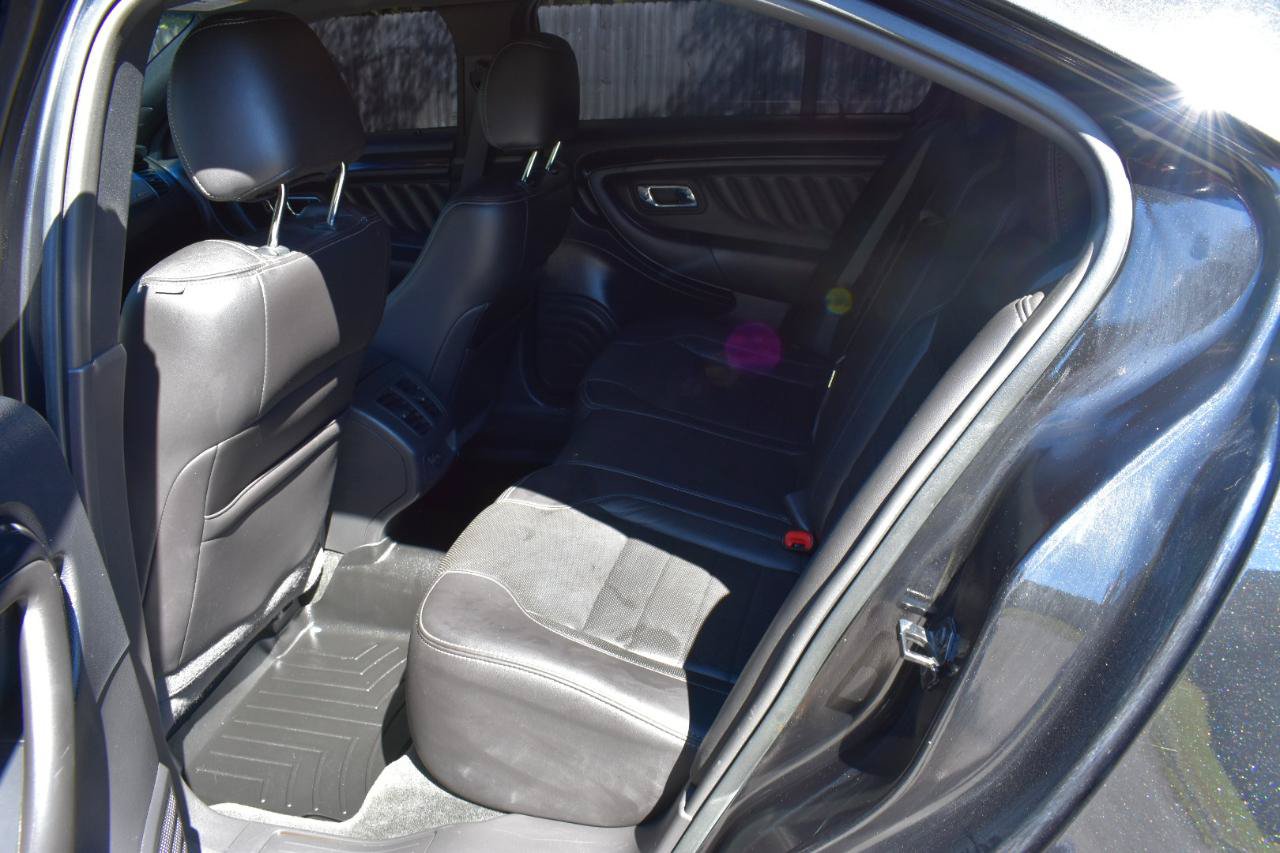 Used 2015 Ford Taurus SHO AWD/4WD image 17