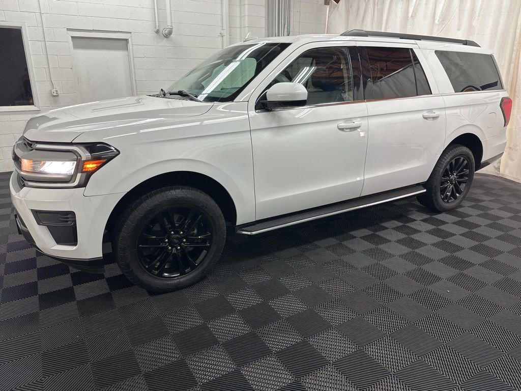 Used 2022 Ford Expedition Max XLT AWD/4WD image 5