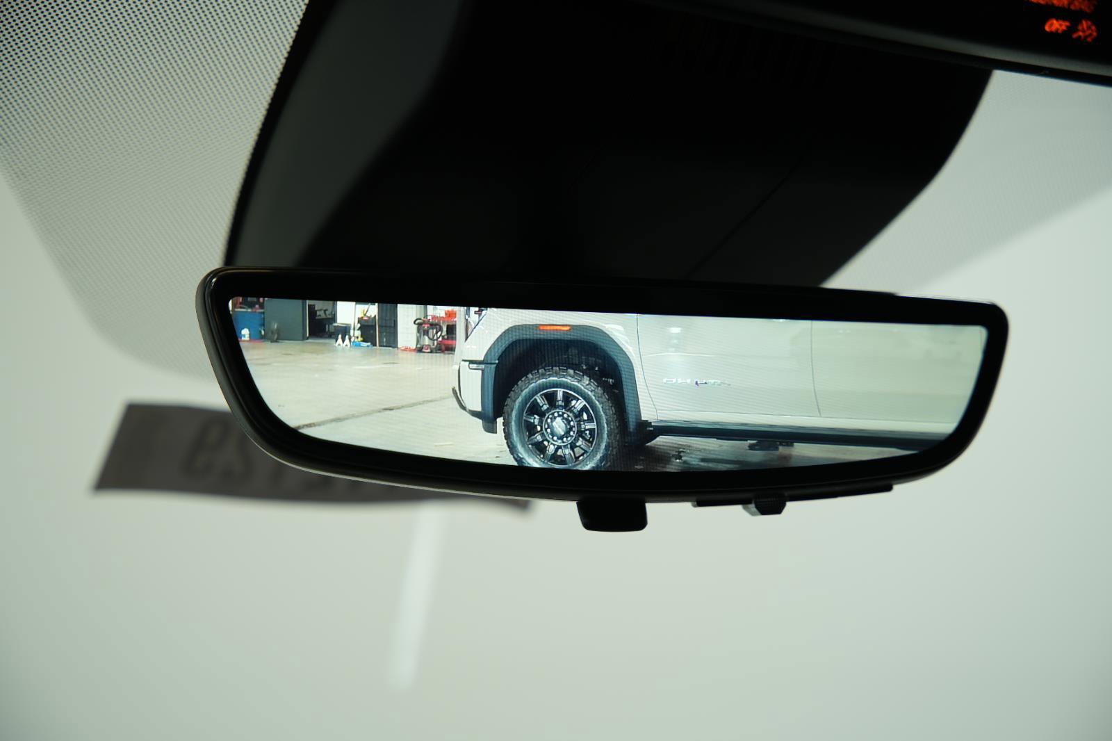 New 2026 GMC Yukon XL AT4 w/ AT4 Premium Plus Package AWD/4WD image 51