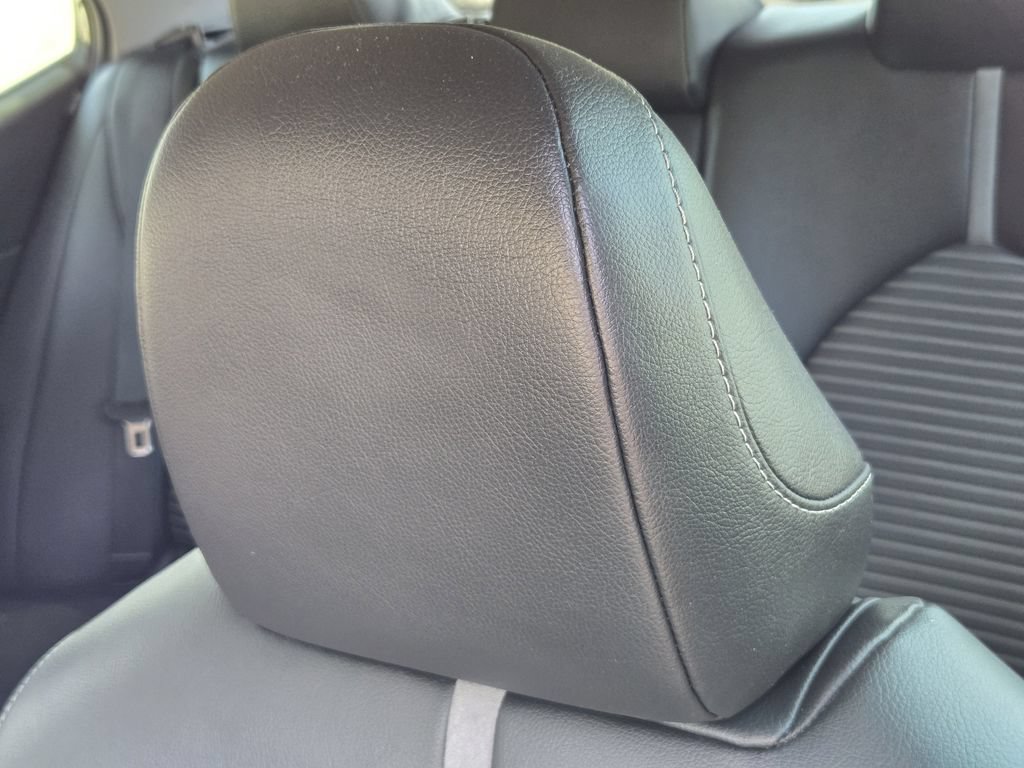 Used 2018 Toyota Camry SE w/ Audio Package FWD image 19