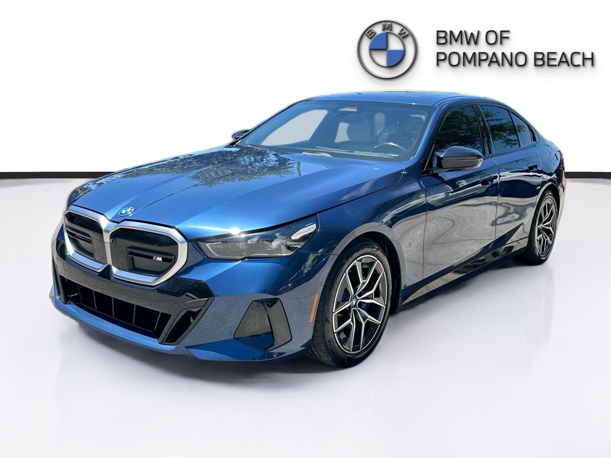 Used 2024 BMW i5 M60 w/ Premium Package AWD/4WD image 3
