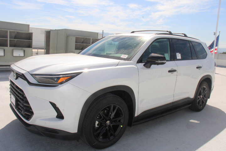 New 2026 Toyota Grand Highlander AWD Hybrid image 6