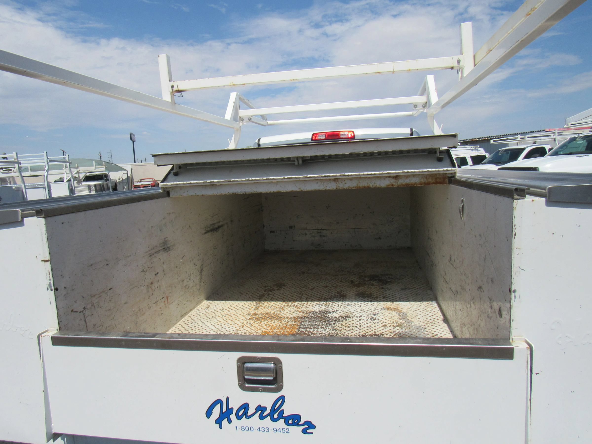 Used 2020 RAM 2500 Tradesman w/ Chrome Appearance Group RWD image 15