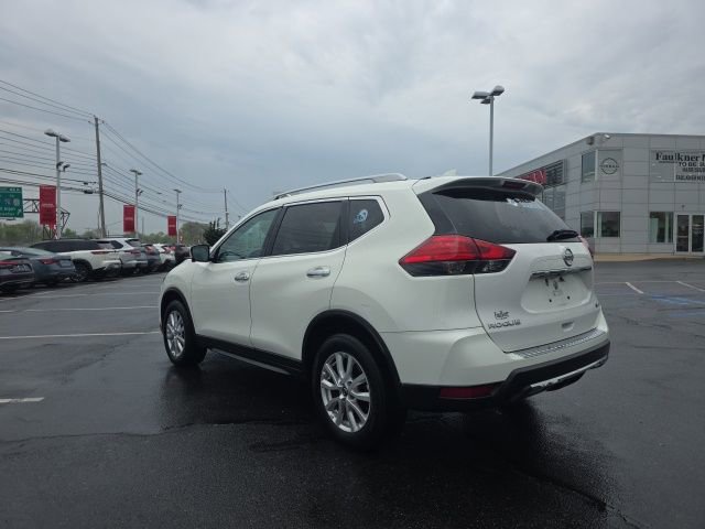 Used 2017 Nissan Rogue SV image 7