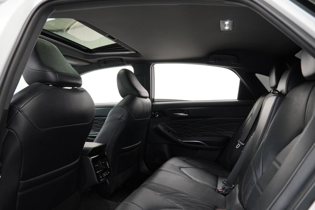 Used 2021 Toyota Avalon Limited w/ Advanced Safety Package FWD image 20