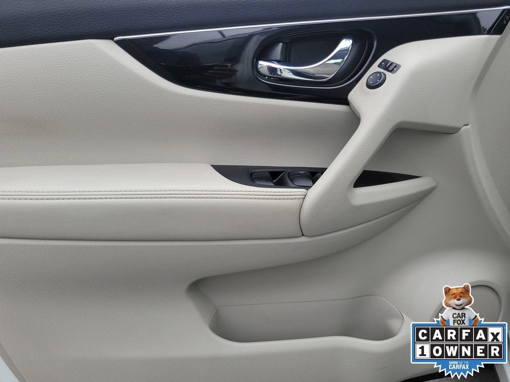 Used 2019 Nissan Rogue Sport SL FWD image 20