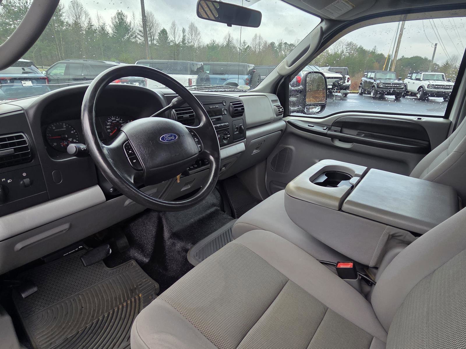 Used 2006 Ford F350 XL image 19