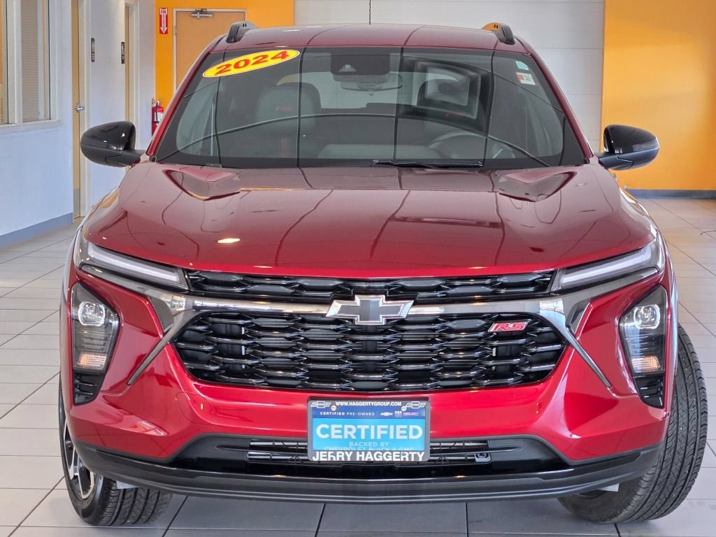 Certified 2024 Chevrolet Trax RS w/ Driver Confidence Package FWD image 3