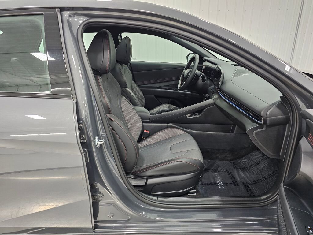 Used 2025 Hyundai Elantra N Line FWD image 19