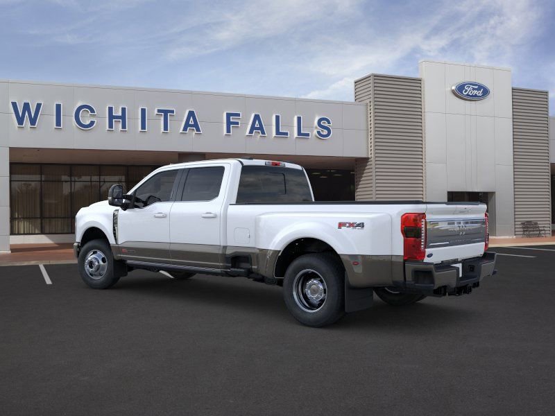 New 2026 Ford F350 King Ranch w/ FX4 Off-Road Package AWD/4WD image 4