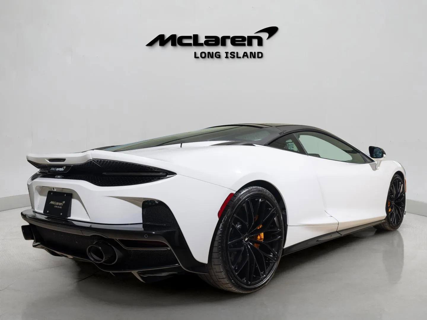 New 2026 McLaren GTS image 8