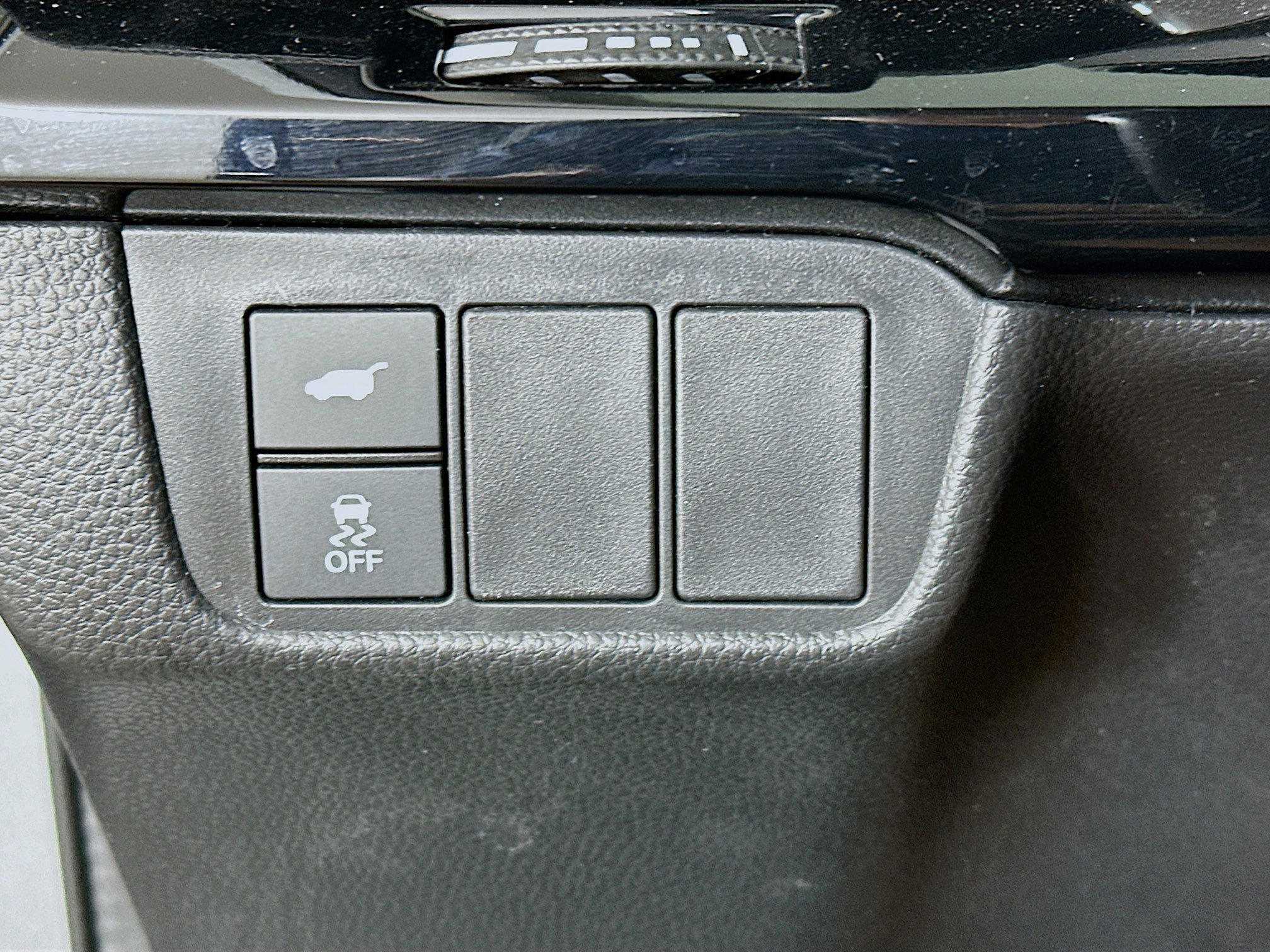 Used 2025 Honda CR-V EX-L image 17