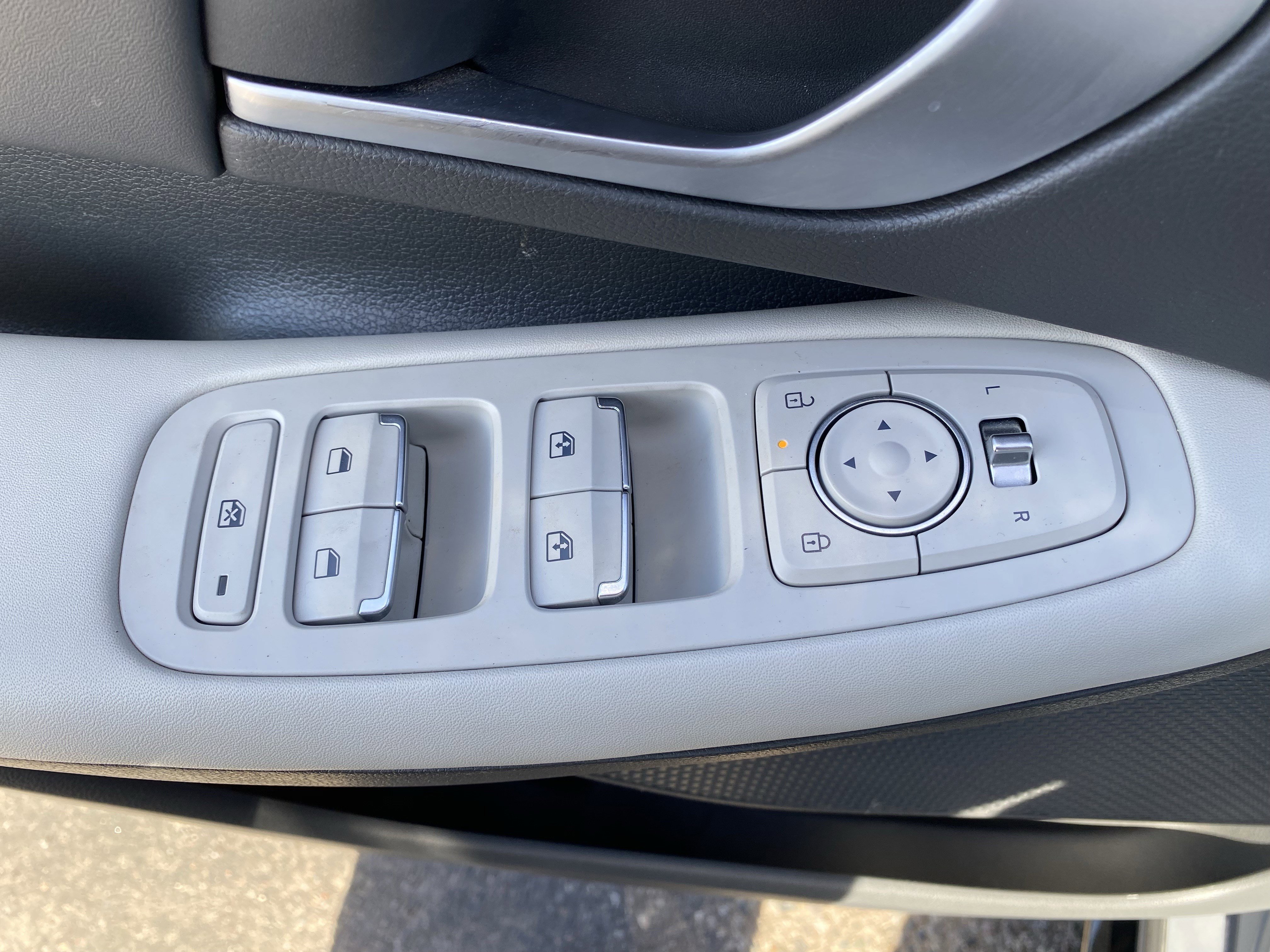 Certified 2025 Hyundai Sonata SEL image 19