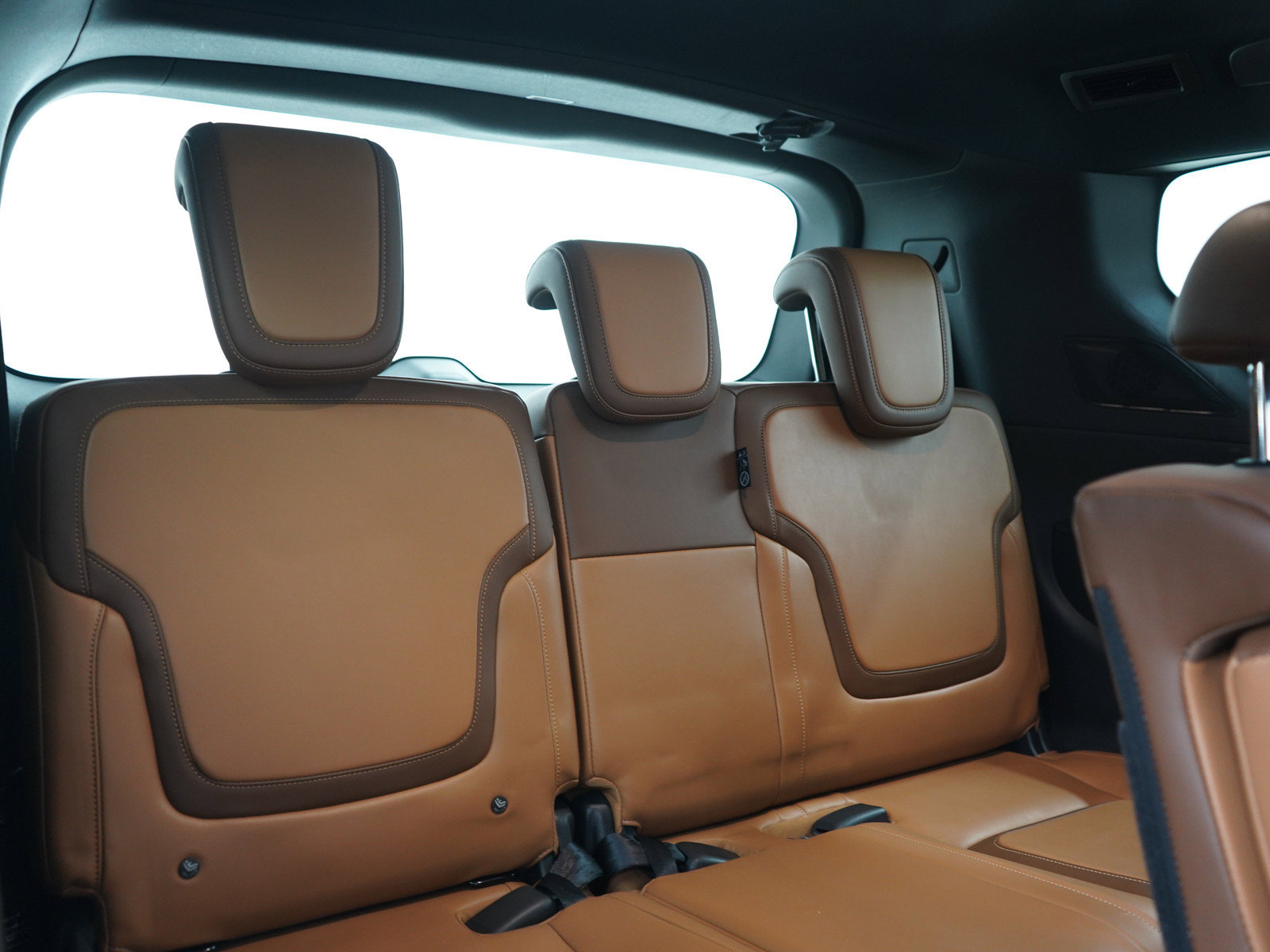 Certified 2025 Nissan Armada SL AWD/4WD image 12
