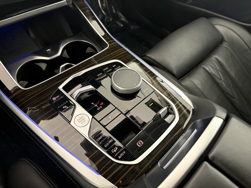 Used 2025 BMW X7 xDrive40i image 26