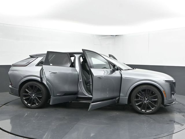 New 2026 Cadillac Lyriq V image 50