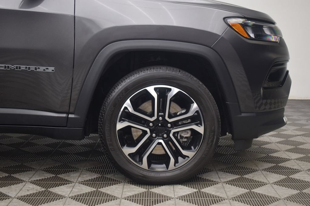 Used 2023 Jeep Compass Limited AWD/4WD image 32