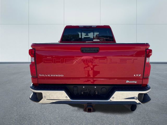 Used 2021 Chevrolet Silverado 2500 LTZ w/ LTZ Premium Package AWD/4WD image 3