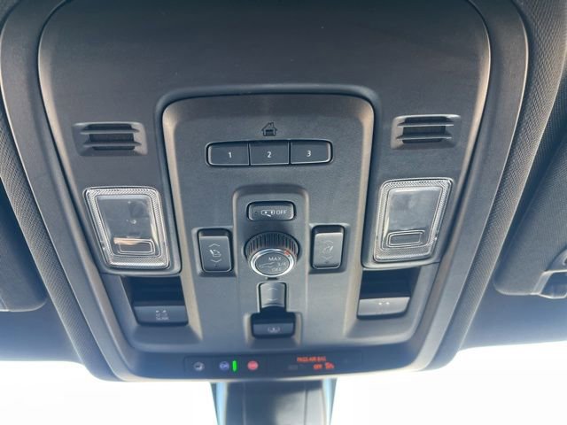 Used 2021 GMC Yukon SLT w/ SLT Premium Package AWD/4WD image 28