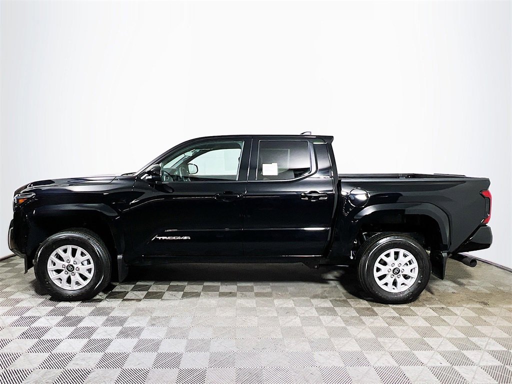 New 2025 Toyota Tacoma SR5 image 5