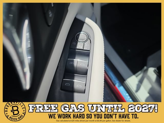 New 2027 Buick Enclave Avenir w/ LPO, Floor Liner Package FWD image 17