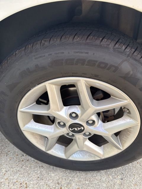 Used 2023 Kia Soul LX w/ LX Technology Package image 23