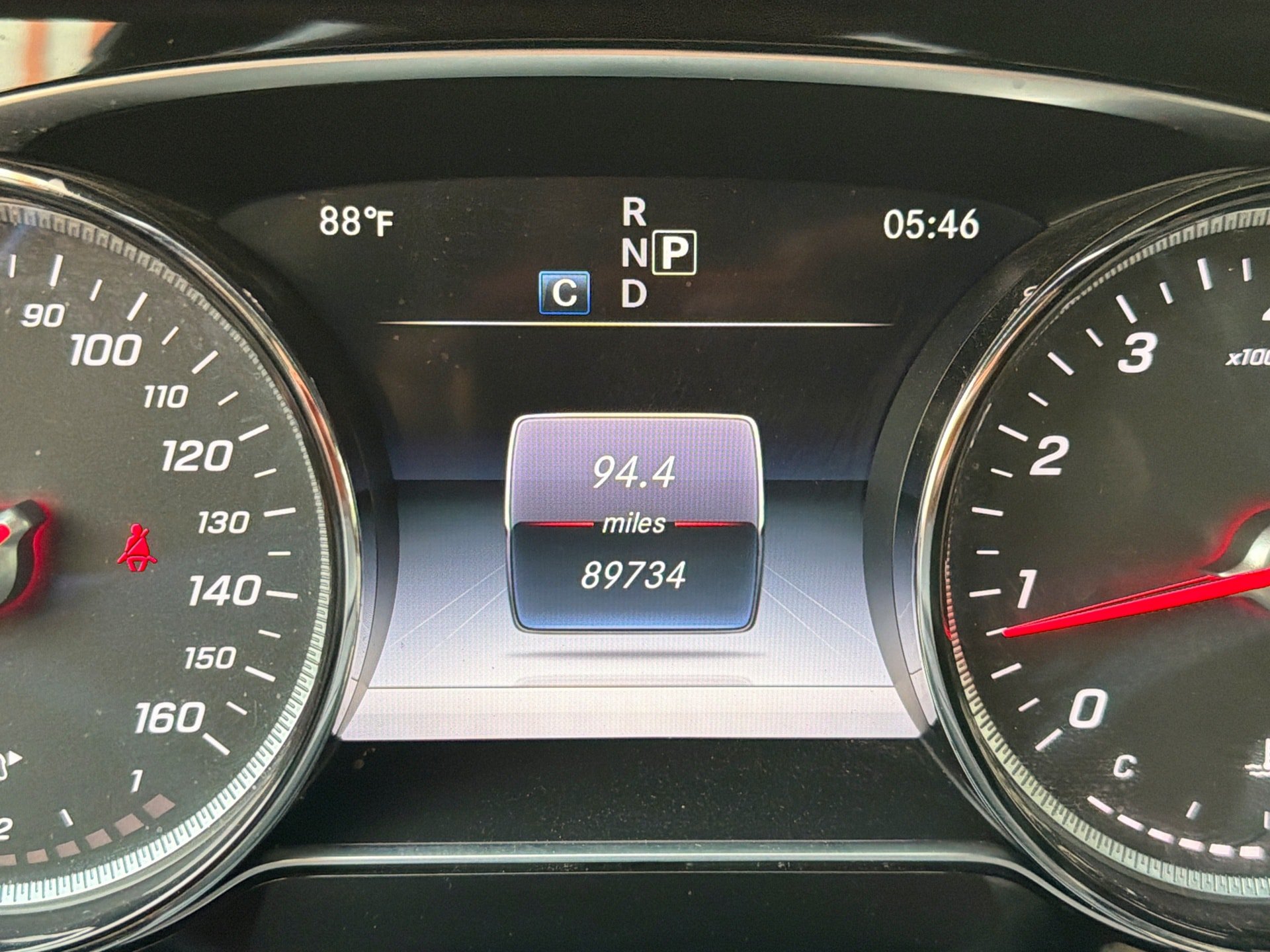 Used 2017 Mercedes-Benz E 300 4MATIC image 10
