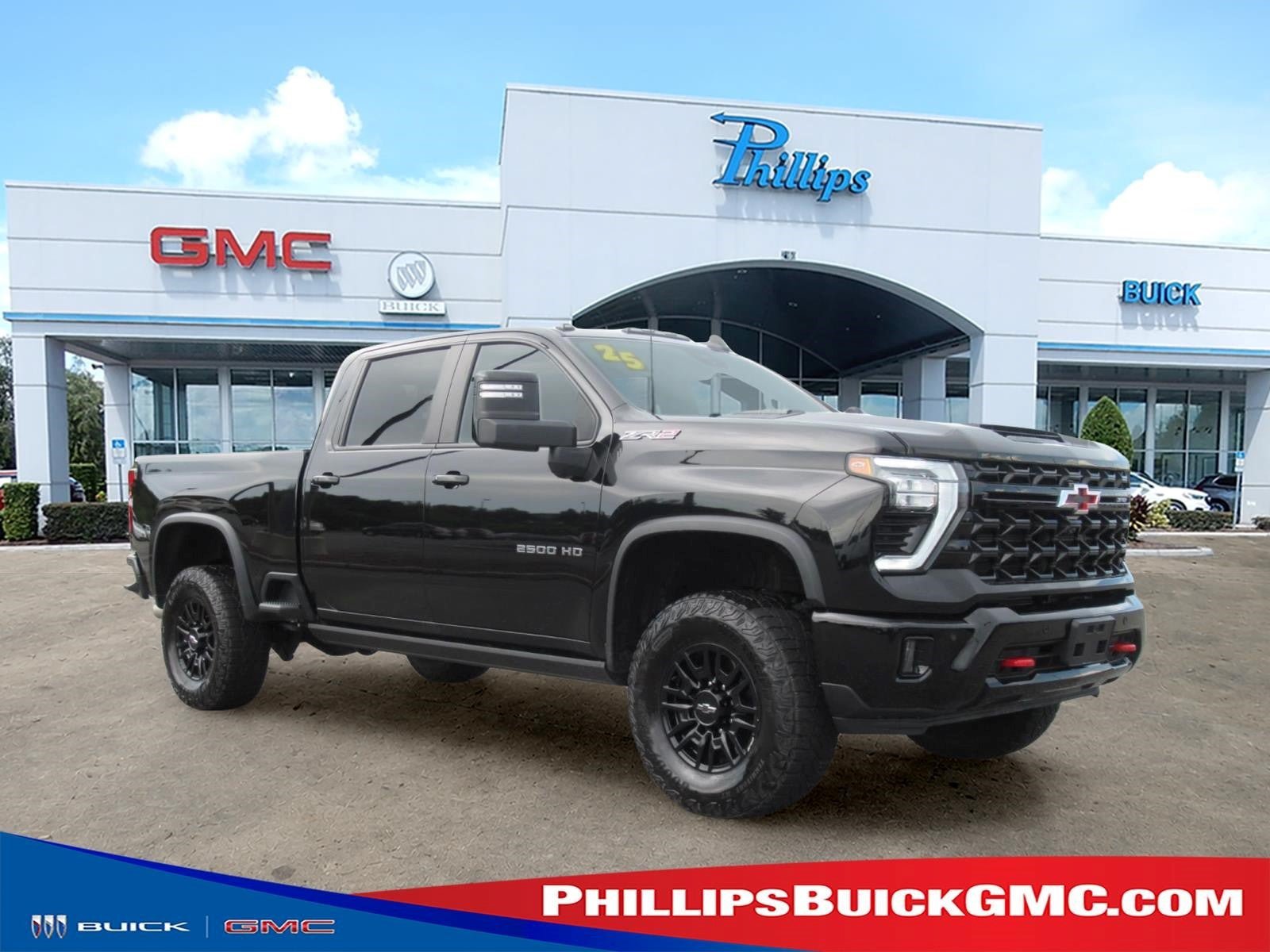 Used 2025 Chevrolet Silverado 2500 ZR2 w/ Technology Package AWD/4WD image 1