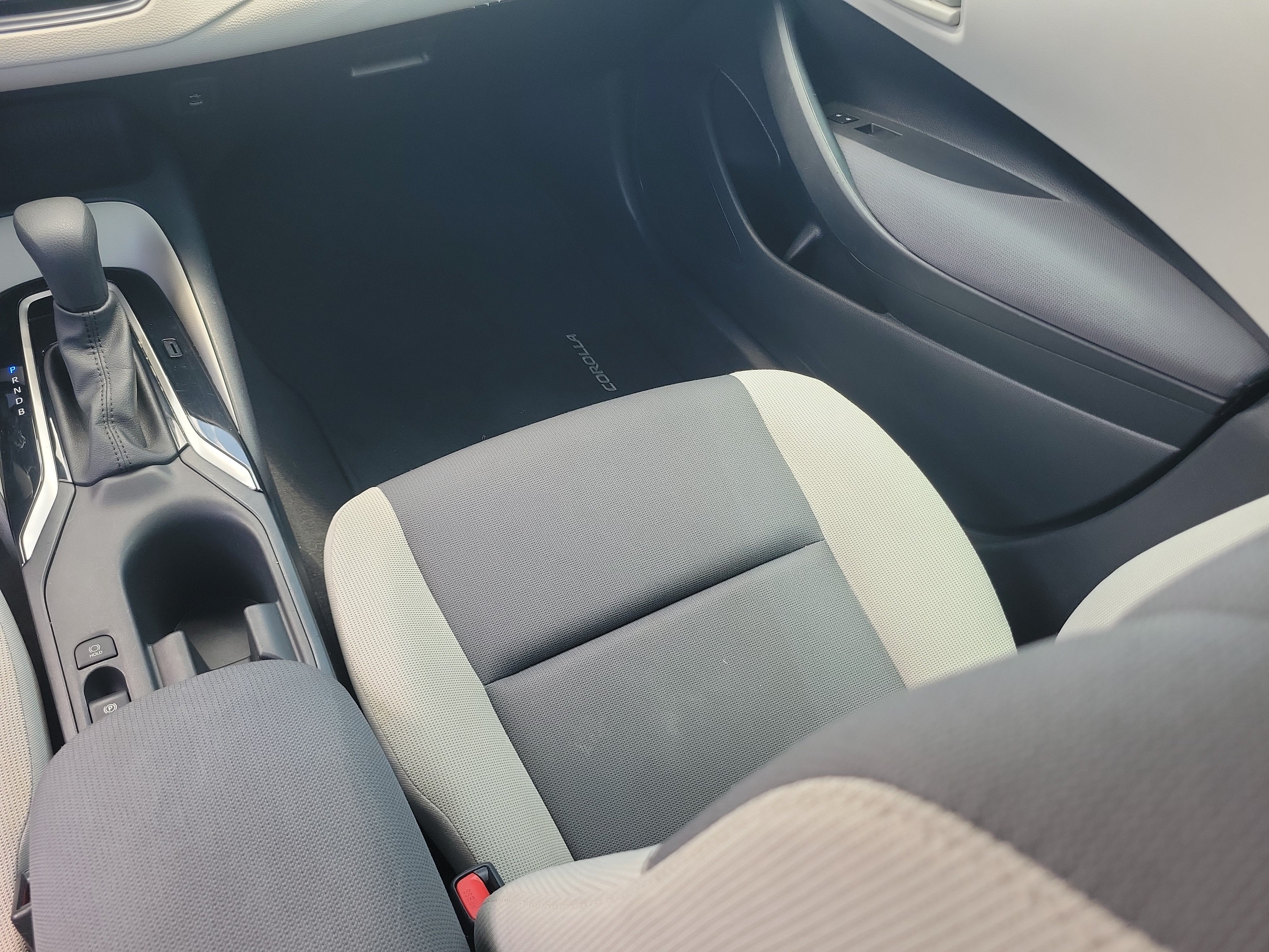 Used 2023 Toyota Corolla LE FWD image 16