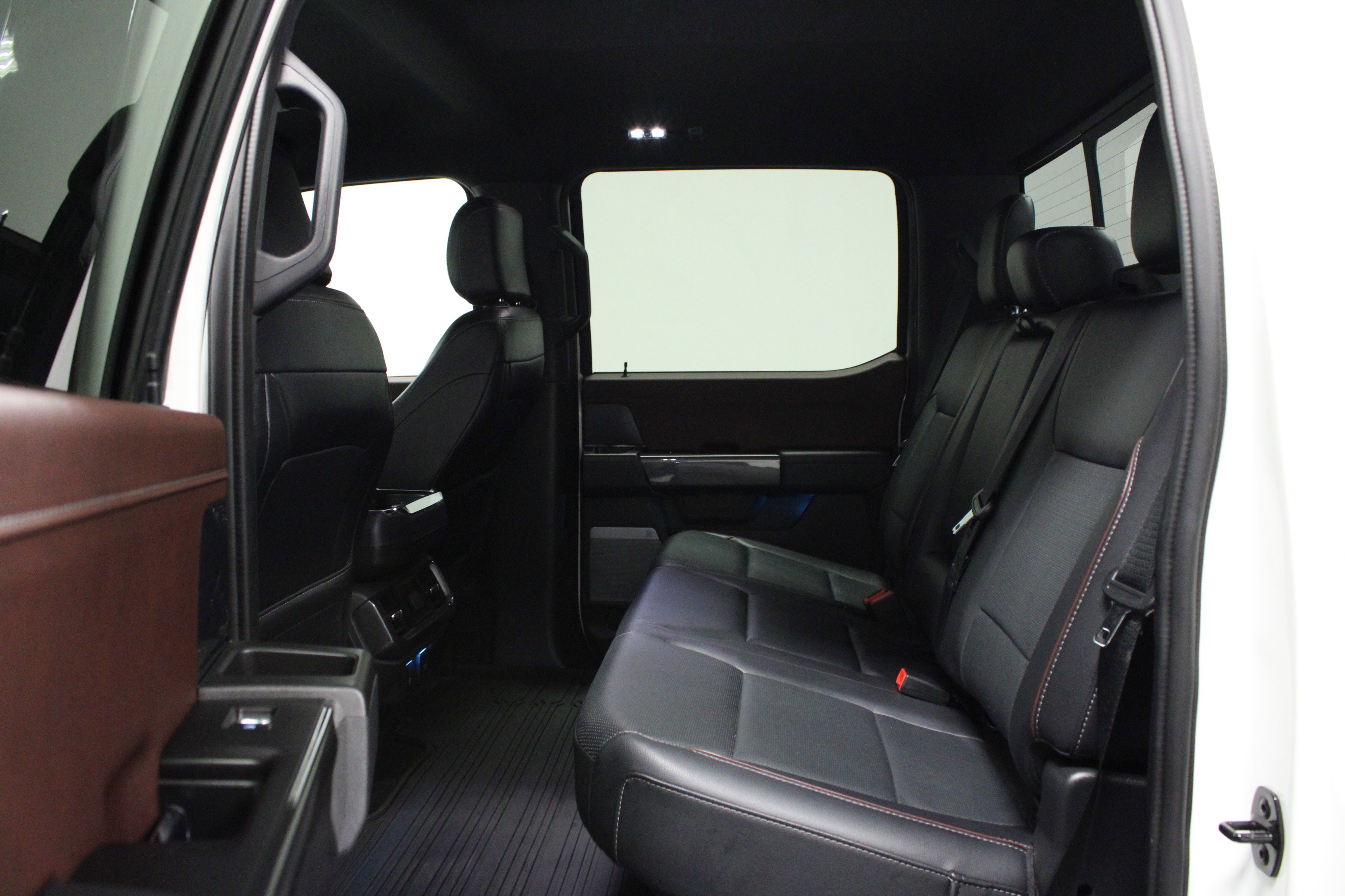 Used 2023 Ford F150 Lariat AWD/4WD image 13