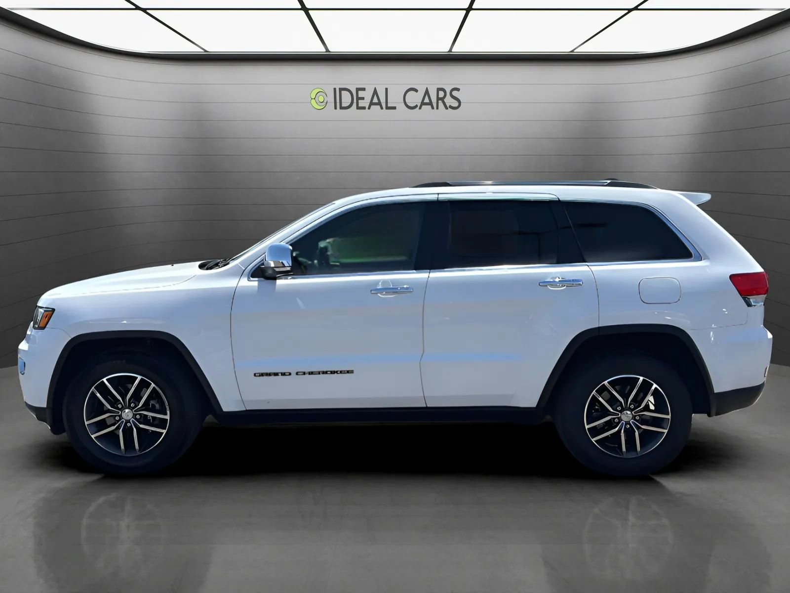 Used 2017 Jeep Grand Cherokee Limited w/ Luxury Group II RWD image 11