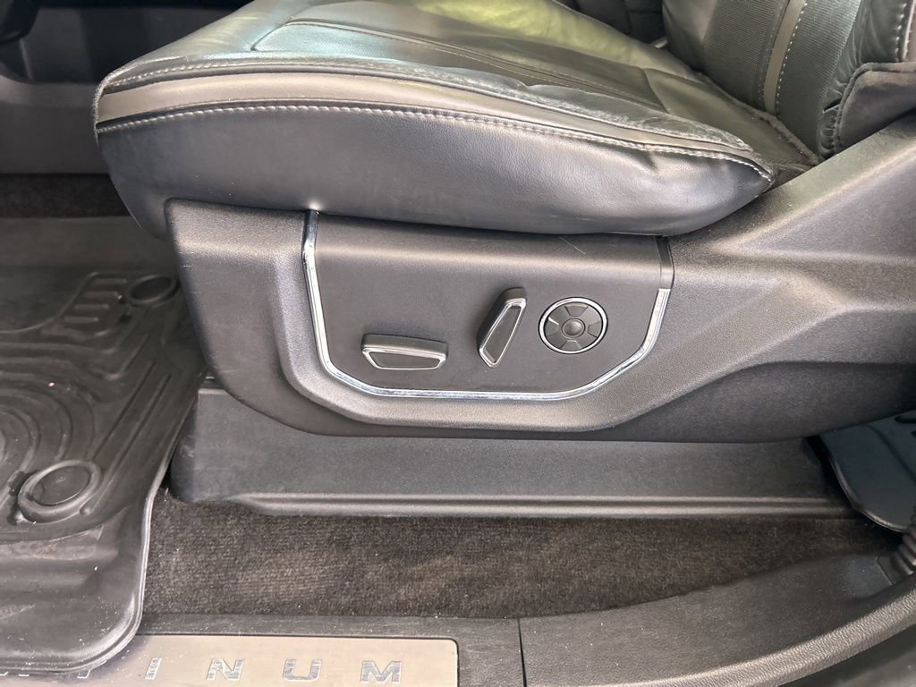 Used 2015 Ford F150 Platinum w/ Equipment Group 701A Luxury image 50