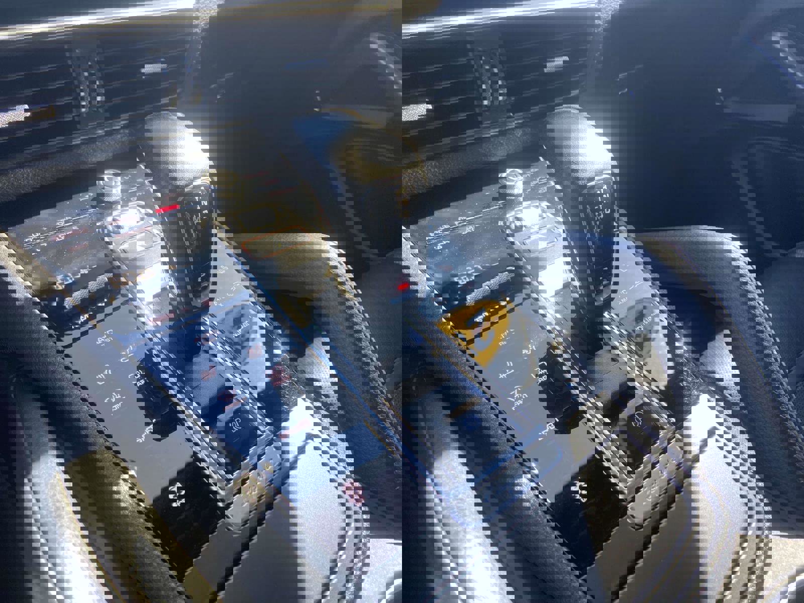 Used 2019 Porsche Cayenne image 29