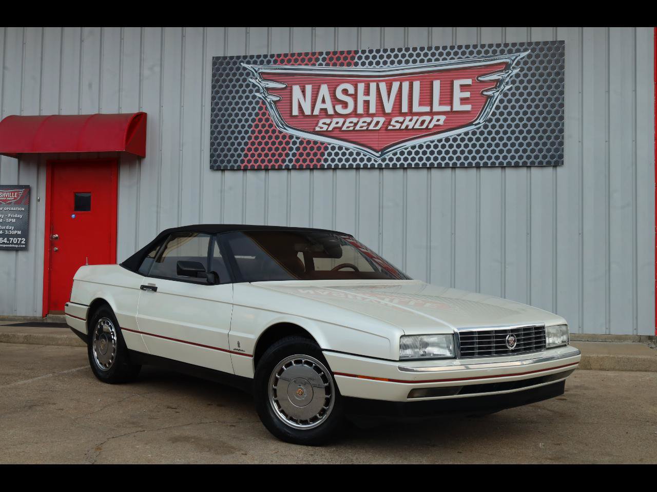 Used 1990 Cadillac Allante FWD image 3