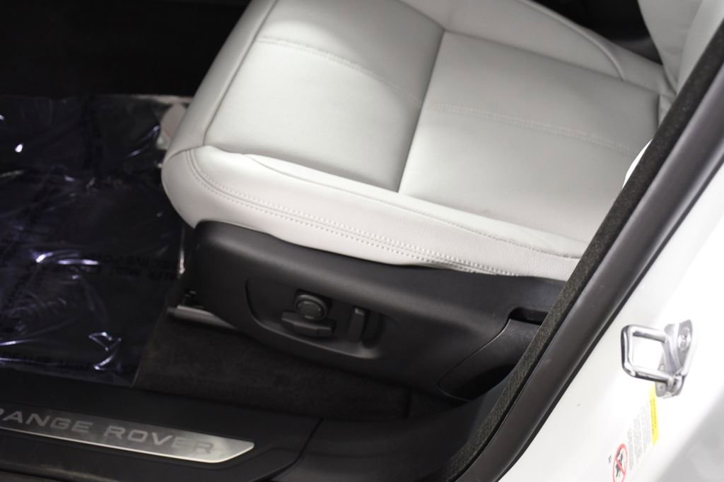 New 2026 Land Rover Range Rover Velar S AWD/4WD image 16