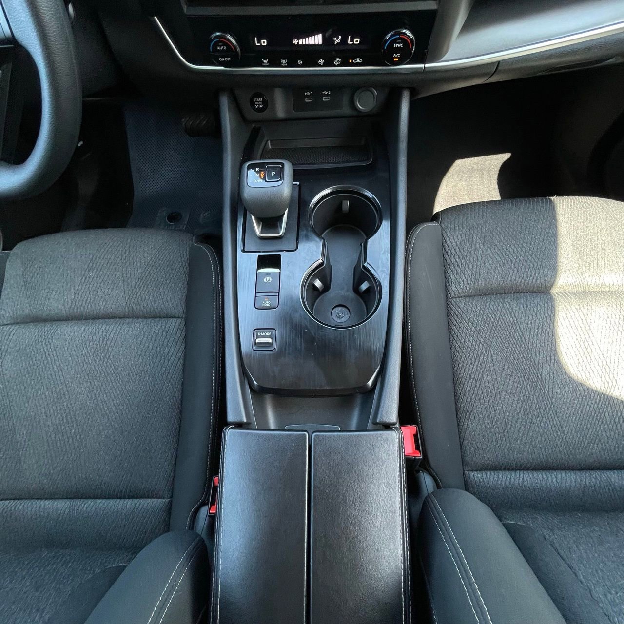 Used 2024 Nissan Rogue SV image 20