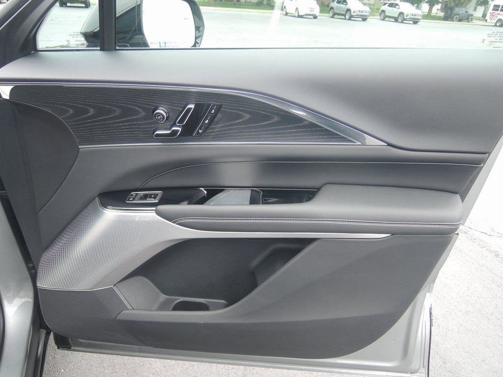 Used 2024 Cadillac Lyriq Luxury w/ LPO, Floor Liner Package image 45