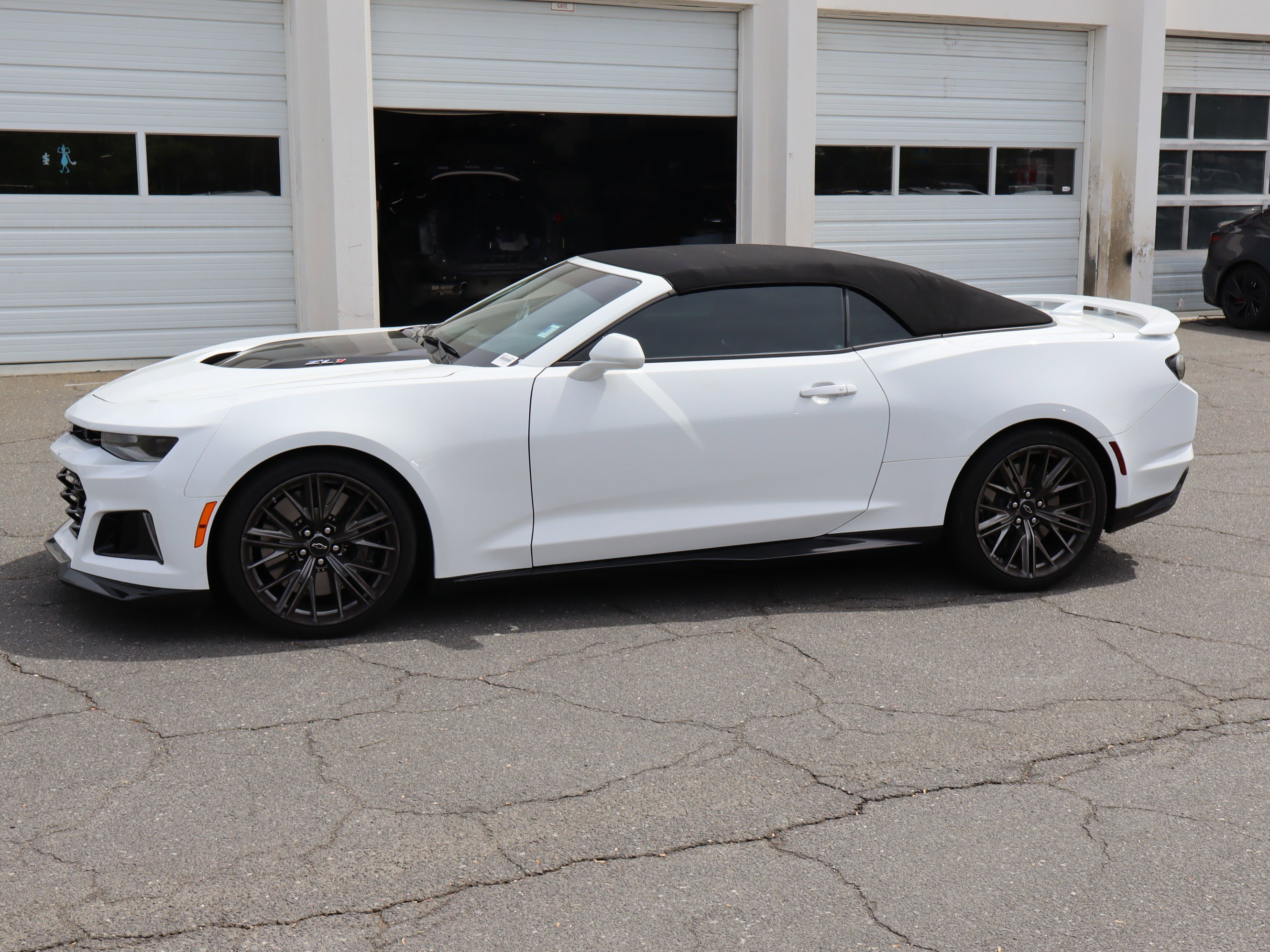 Used 2022 Chevrolet Camaro ZL1 image 18