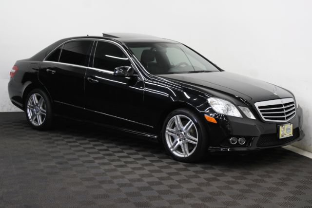 Used 2010 Mercedes-Benz E 550 Sedan w/ Premium 1 Pkg image 1