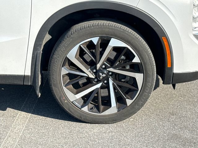 Used 2022 Mitsubishi Outlander ES AWD/4WD image 11