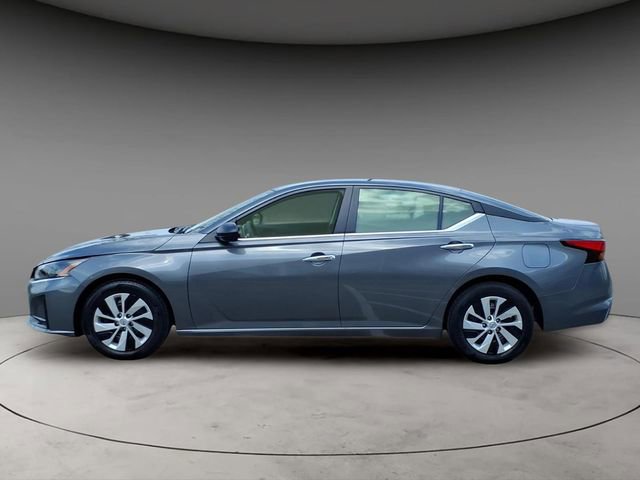 Certified 2025 Nissan Altima 2.5 S FWD image 2