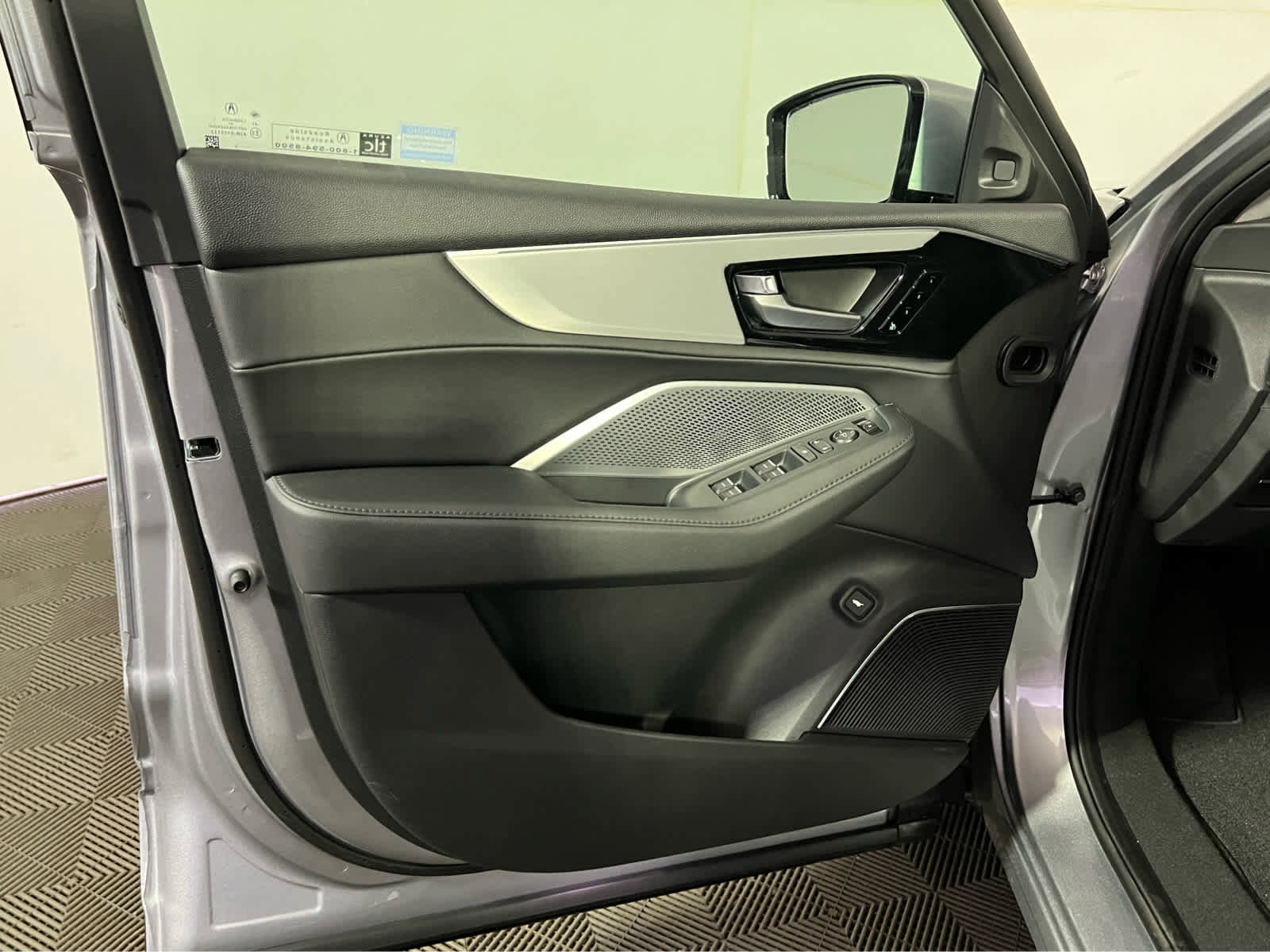 New 2026 Acura MDX SH-AWD image 15