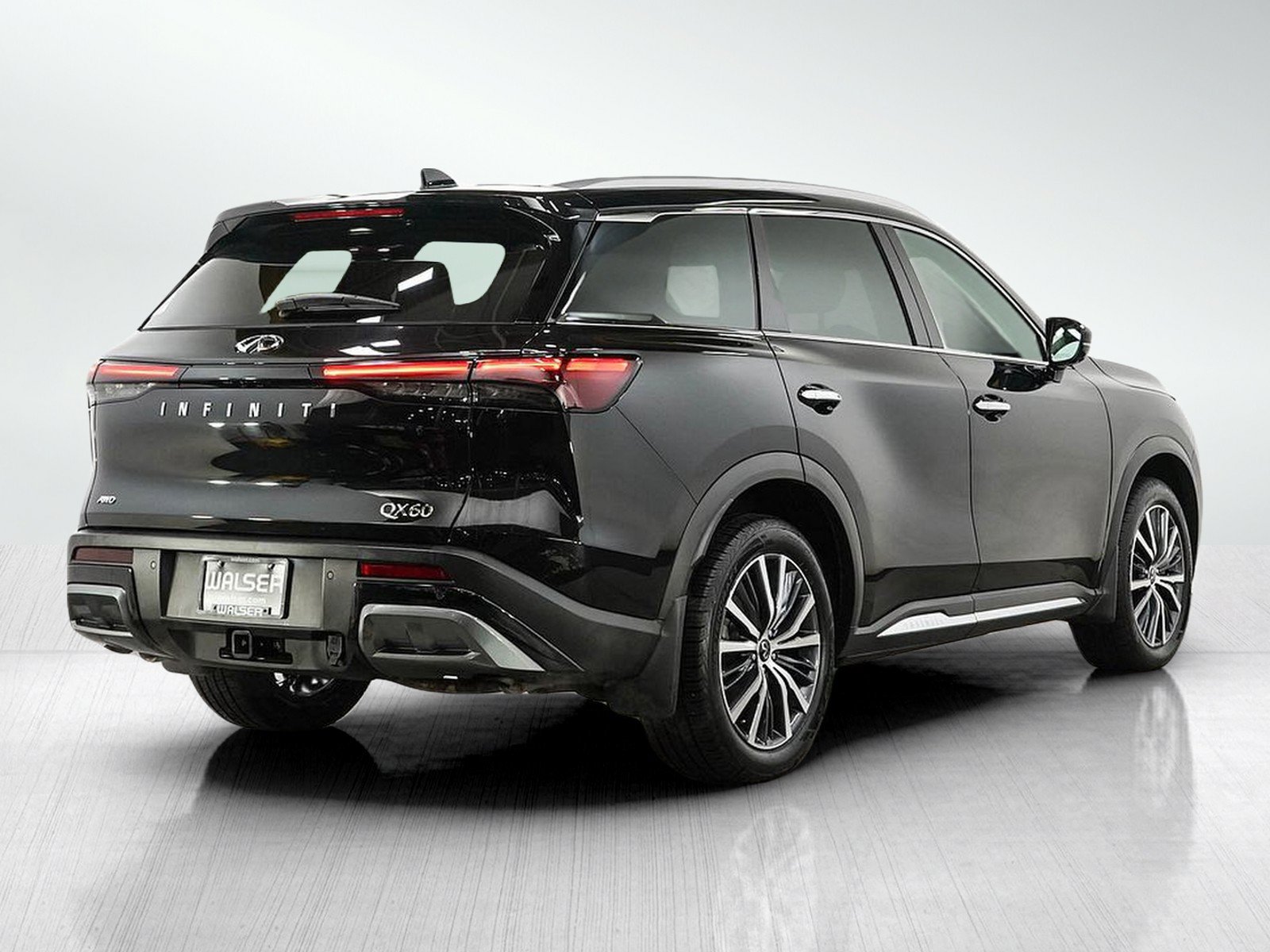 Used 2025 INFINITI QX60 Sensory AWD/4WD image 5