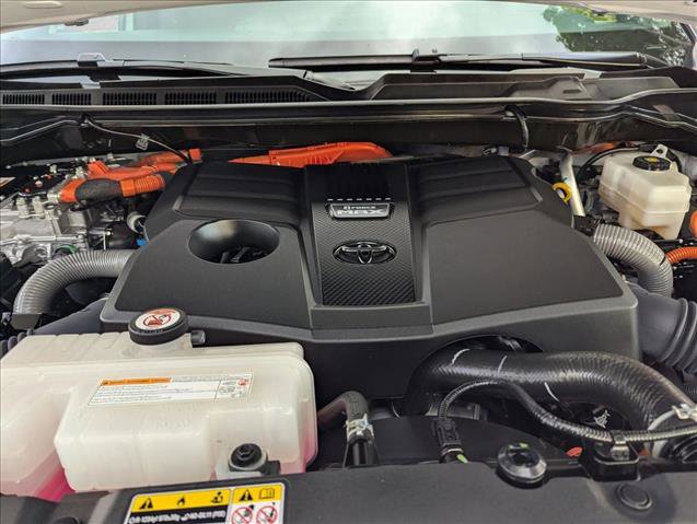Certified 2025 Toyota Sequoia SR5 AWD/4WD image 23