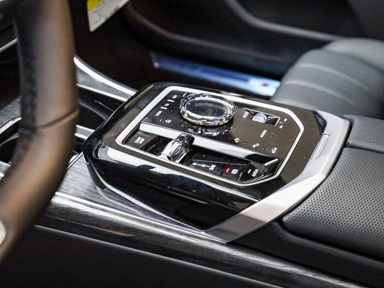 New 2026 BMW i7 eDrive50 w/ M Sport Package image 23