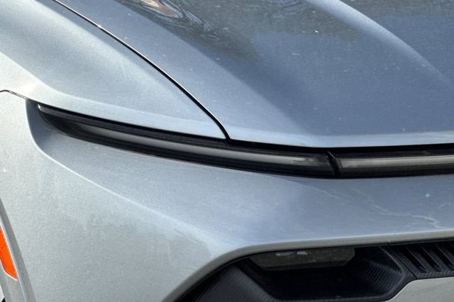 Certified 2024 Chevrolet Equinox EV LT image 2