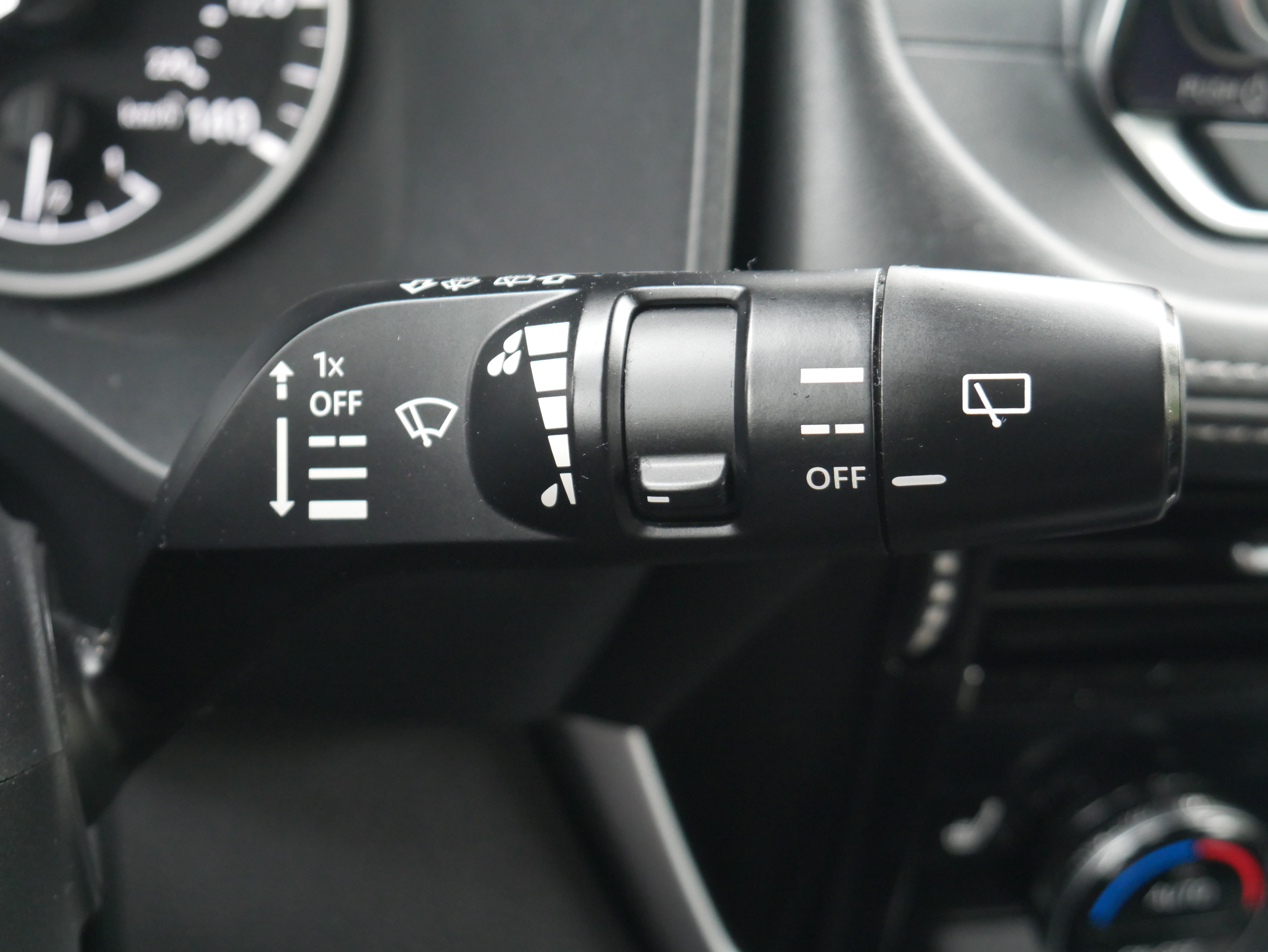 Used 2021 Nissan Rogue SL AWD/4WD image 27