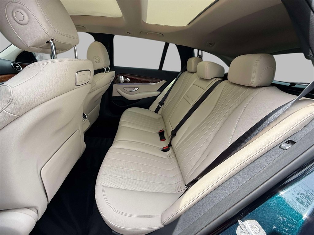 Used 2018 Mercedes-Benz E 400 4MATIC Wagon image 19